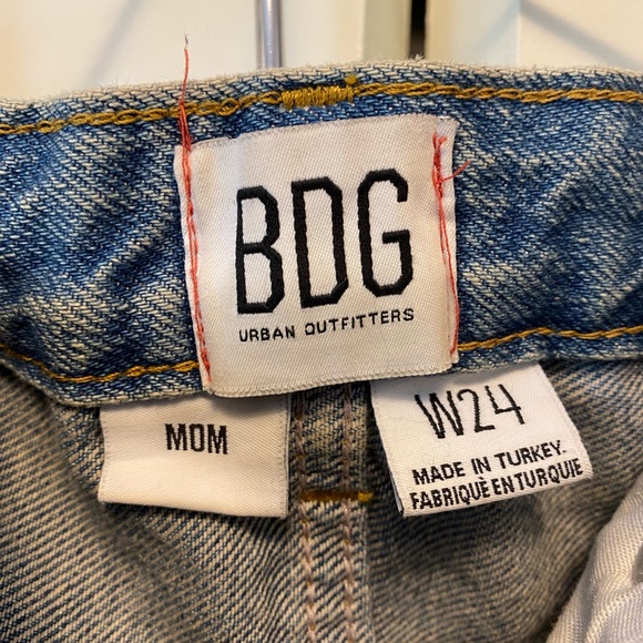 BDG by Urban Outfitters Mom jeans!! - Picture 3 of 3